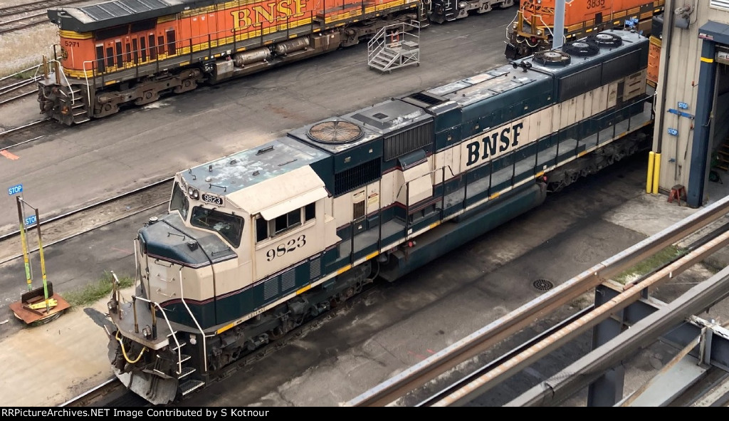 BNSF SD70MAC - Mpls MN Northtown yard shops Aug 2023